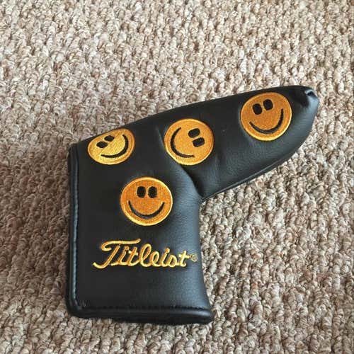 Scotty Cameron Smiley Face Putter Cover