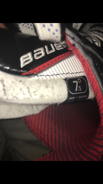 Bauer Vapor x900 skates hardly used size 7.5