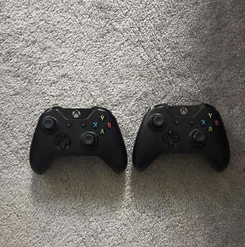 Xbox One Controllers