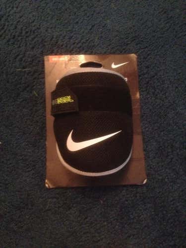 Nike BPG 40 Elbow Guard