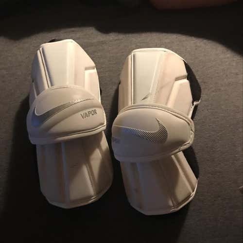 Nike Vapor Arm Pads Medium
