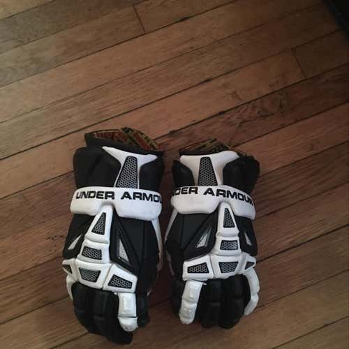 Under Armour Charge 2 White/Black Medium Gloves