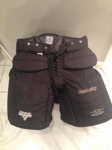 Vaughn 7500 Velocity 3 Goalie Pants - Sr. L