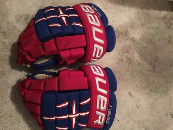 14" Bauer 4 Roll Pro - Umass Lowell