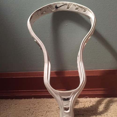 Nike Lakota U