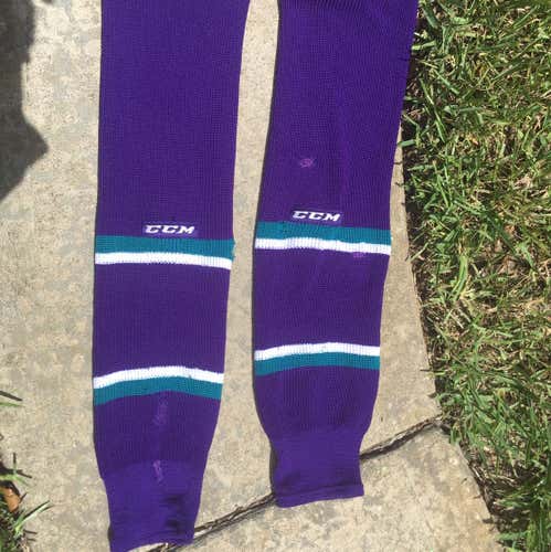 Echl Pro Stock Orlando Solar Bears Game Used Socks