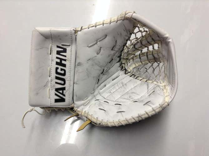 Vaughn V6 2000 Goalie Glove GUDLEVSKIS Syracuse Crunch Pro stock AHL (5) 2171