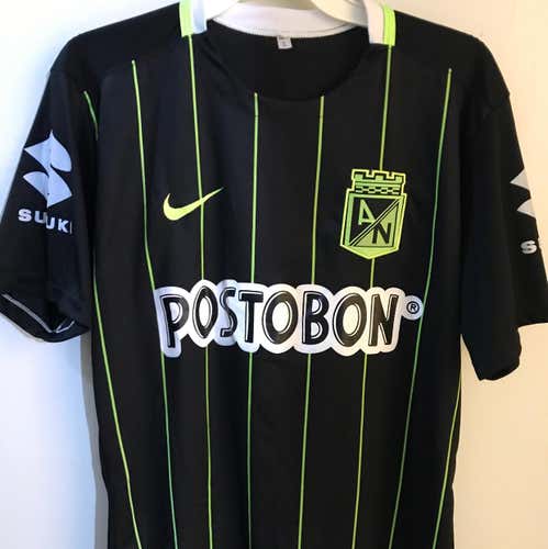 COLOMBIA SOCCER NIKE JERSEY