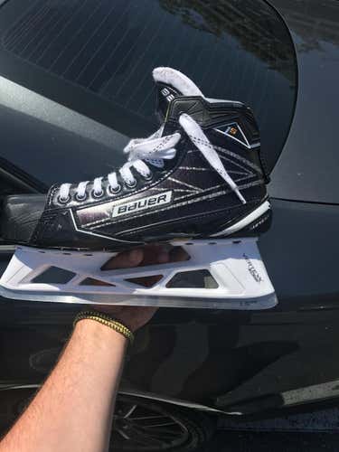 Bauer 1S goalie skate