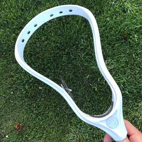 BN white Maverik Tank