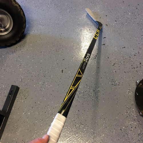 Ccm Ultra Tacks