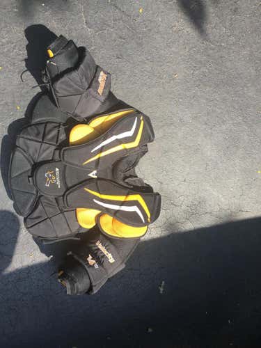Vaughn V6 2200 Senior Small Chest Protector
