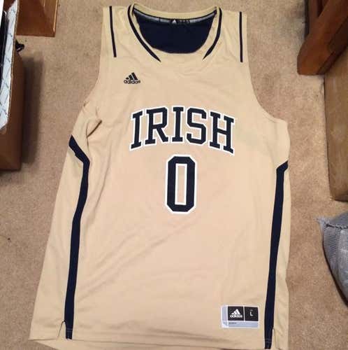 Notre Dame Irish Pinnie/ Jersey