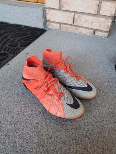 Nike Hypervenom Phantom II Mens size 8.5US