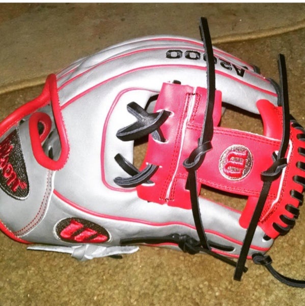 DP15 Wilson 11.5 Red And White
