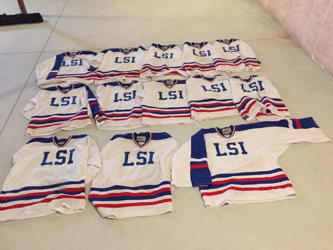 Hockey Jersey Team Set Team USA Style 13 Jersey Set with Goalie Cut