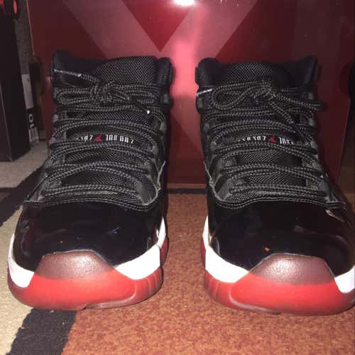 Air Jordan Retro 11 (Bred)