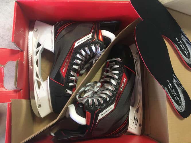 CCM Jetspeed Mens Size 9.5 EE Brand New, Never Used