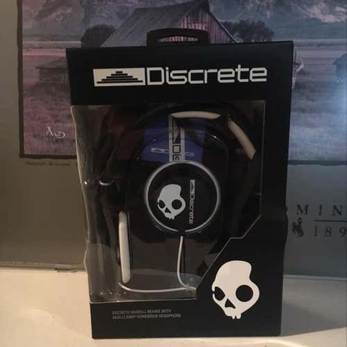 New Discrete Skull Candy Headphones And Hat