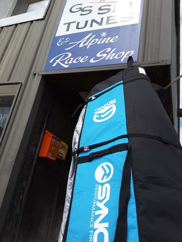 Bnwt sync double ski bag, padded $129