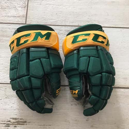 University of Vermont CCM gloves