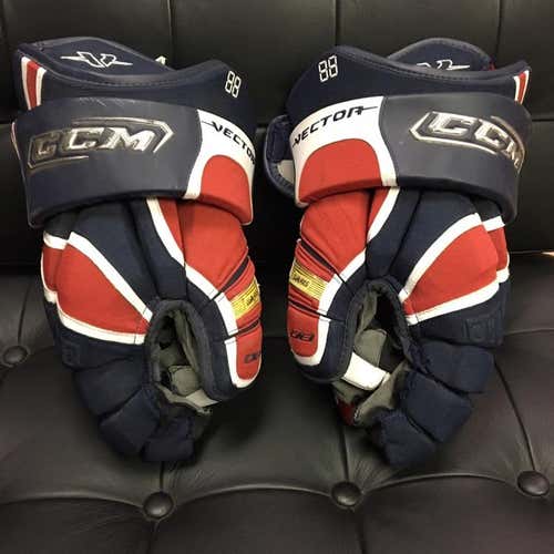 CCM Vector 08 Size 15 Hockey Gloves