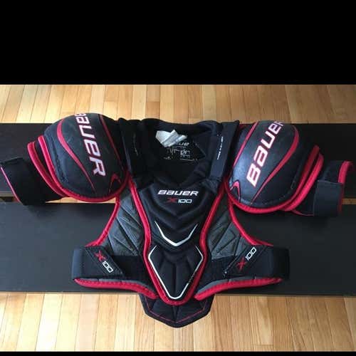 Bauer X100 Shoulder Pads