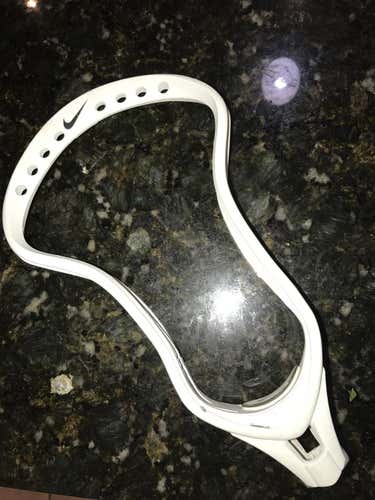 USED White Nike CEO U
