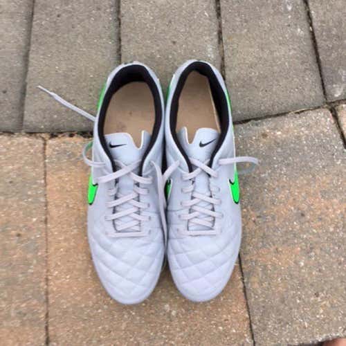 BNWT Nike Tiempo Genio Leather FG