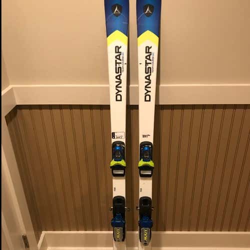 158cm Dynastar GS Skis with Bindings