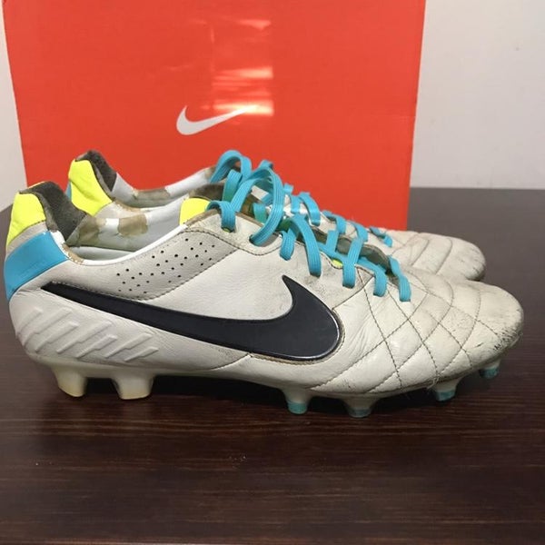 *Not Sold* Nike Tiempo Legend IV ACC