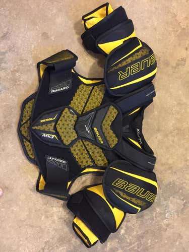 Bauer MX3 Shoulder pads