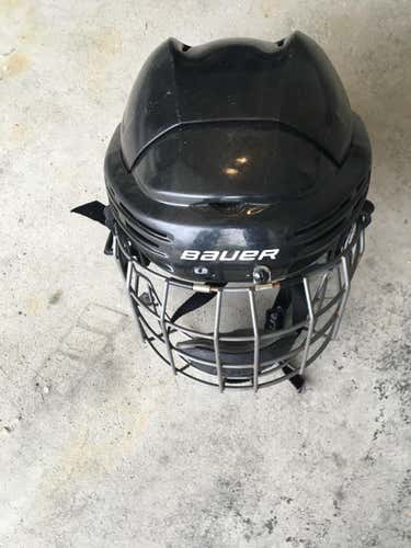 Bauer 7500 medium youth helmet