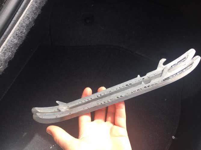 Bauer LS Fusion Skate Blades Will Fit Size 9 And 9.5