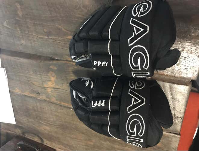 Eagle Gloves Like New