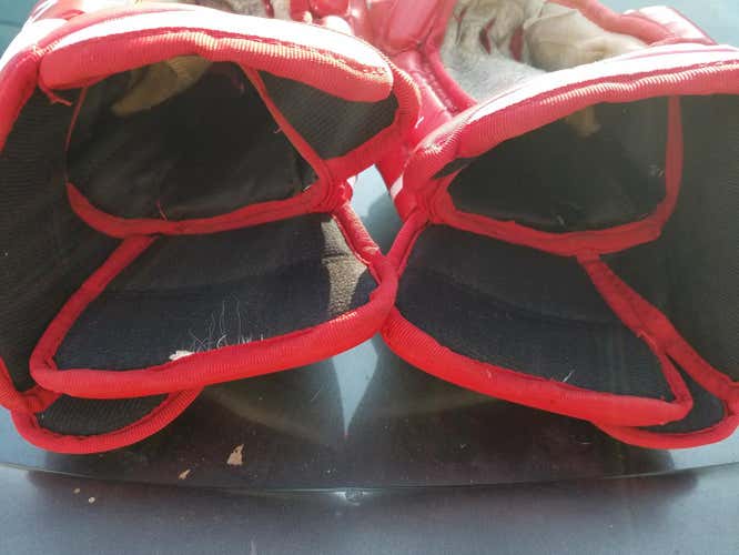 Reebok Suisse Gloves Used 14"