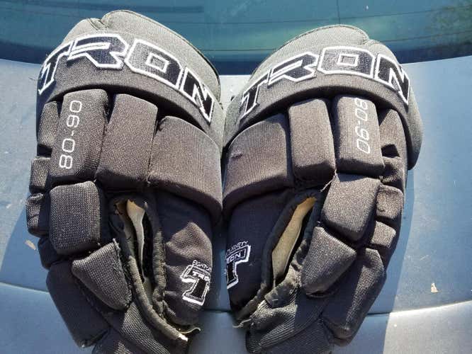 Tron 8090 Hockey gloves, size 15"