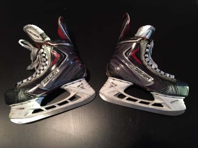 Bauer APX2 Skates