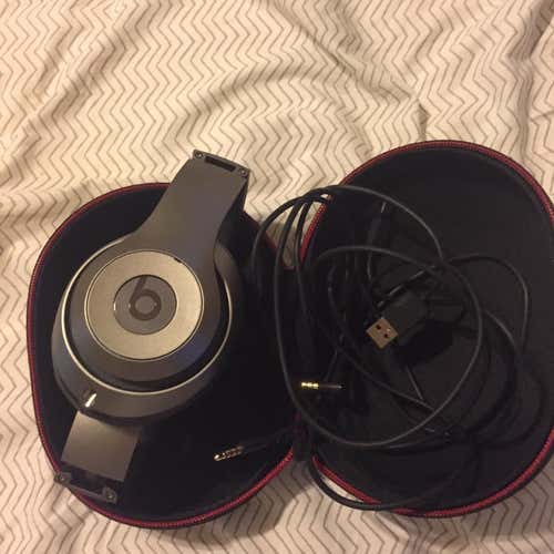 LN BEats Studio Wirelss