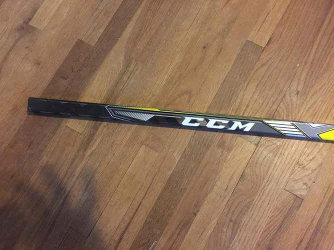 CCM SuperTack / Pro Stock / 100 Flex / Right Hand /