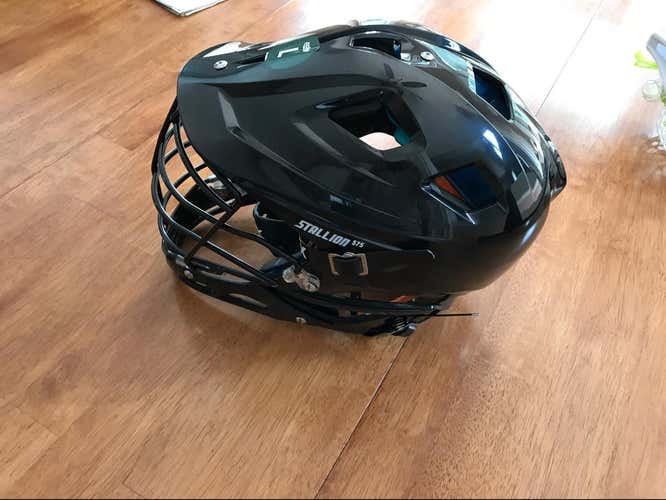 STX Stallion 575 Helmet Black Size Large