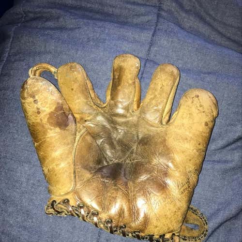 VINTAGE Glove MLB Game Worn From Cooperstown, NY