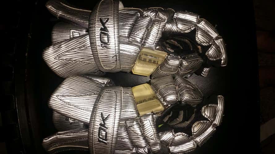 Reebok 10K Gloves 13" All Offers will be Accepted