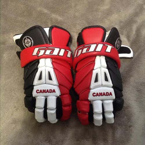 GC U19 Team Canada Gloves