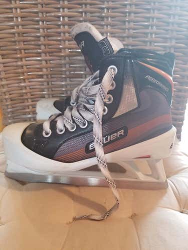 Bauer Performance youth goalie skates size 4