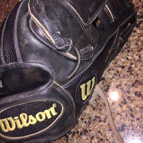 Wilson A2000