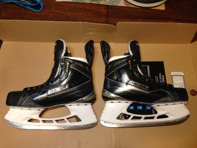 SUPREME TOTAL ONE MX3  SIZE 7.5 D