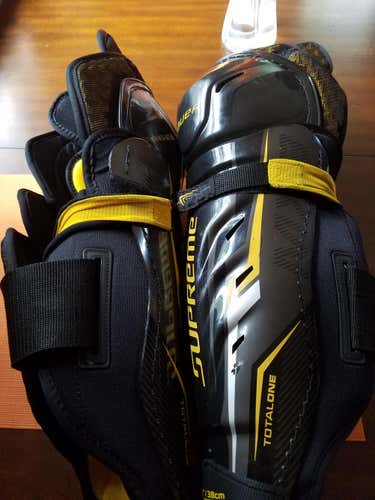 Bauer supreme mx3 shin pads