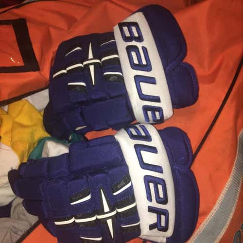 Bauer Hockey Gloves