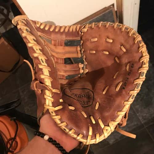 Louisville First Base Mitt